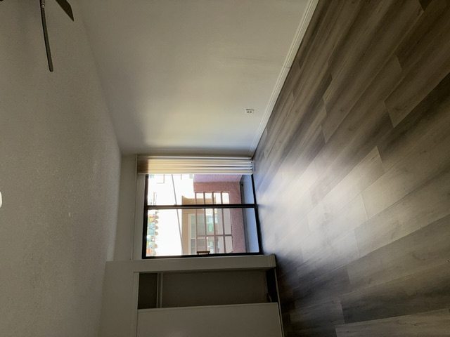 Floor plan for studio, 1 bath, 350 sqft